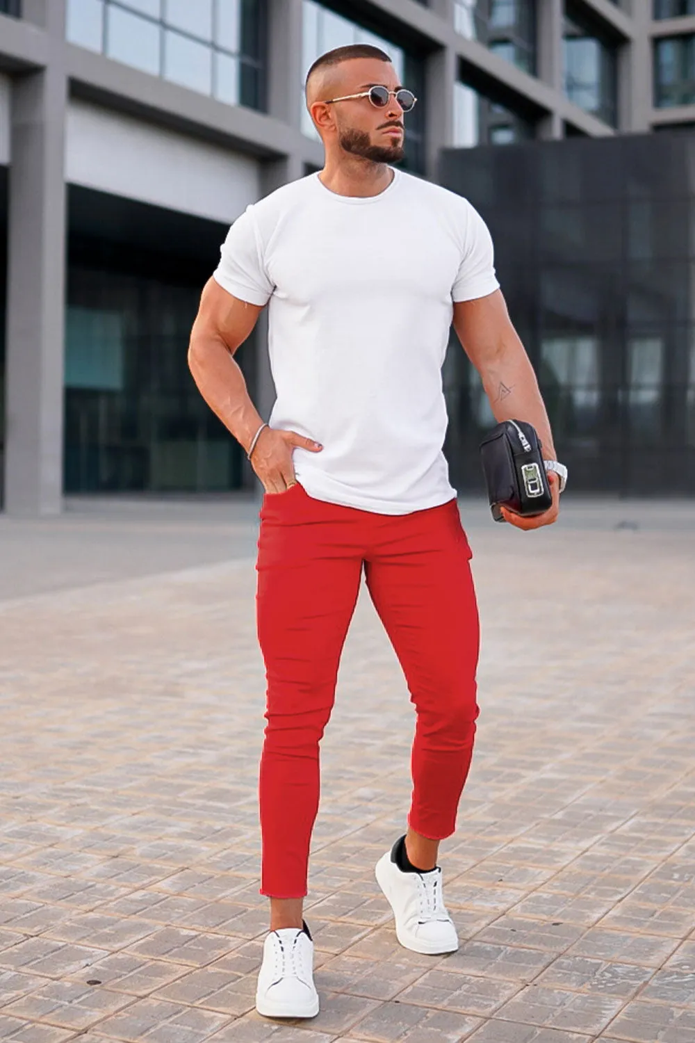 Sure! Here’s an optimized title for the e-commerce product:

Mens Red Skinny Jeans - Stylish Fit, Comfortable Stretch, Free Shipping on Orders Over $80

Let me know if you need any further adjustments!