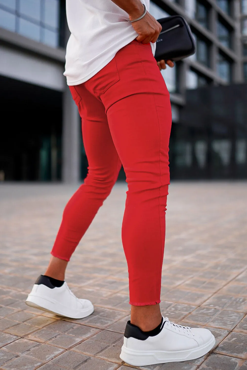 Sure! Here’s an optimized title for the e-commerce product:

Mens Red Skinny Jeans - Stylish Fit, Comfortable Stretch, Free Shipping on Orders Over $80

Let me know if you need any further adjustments!