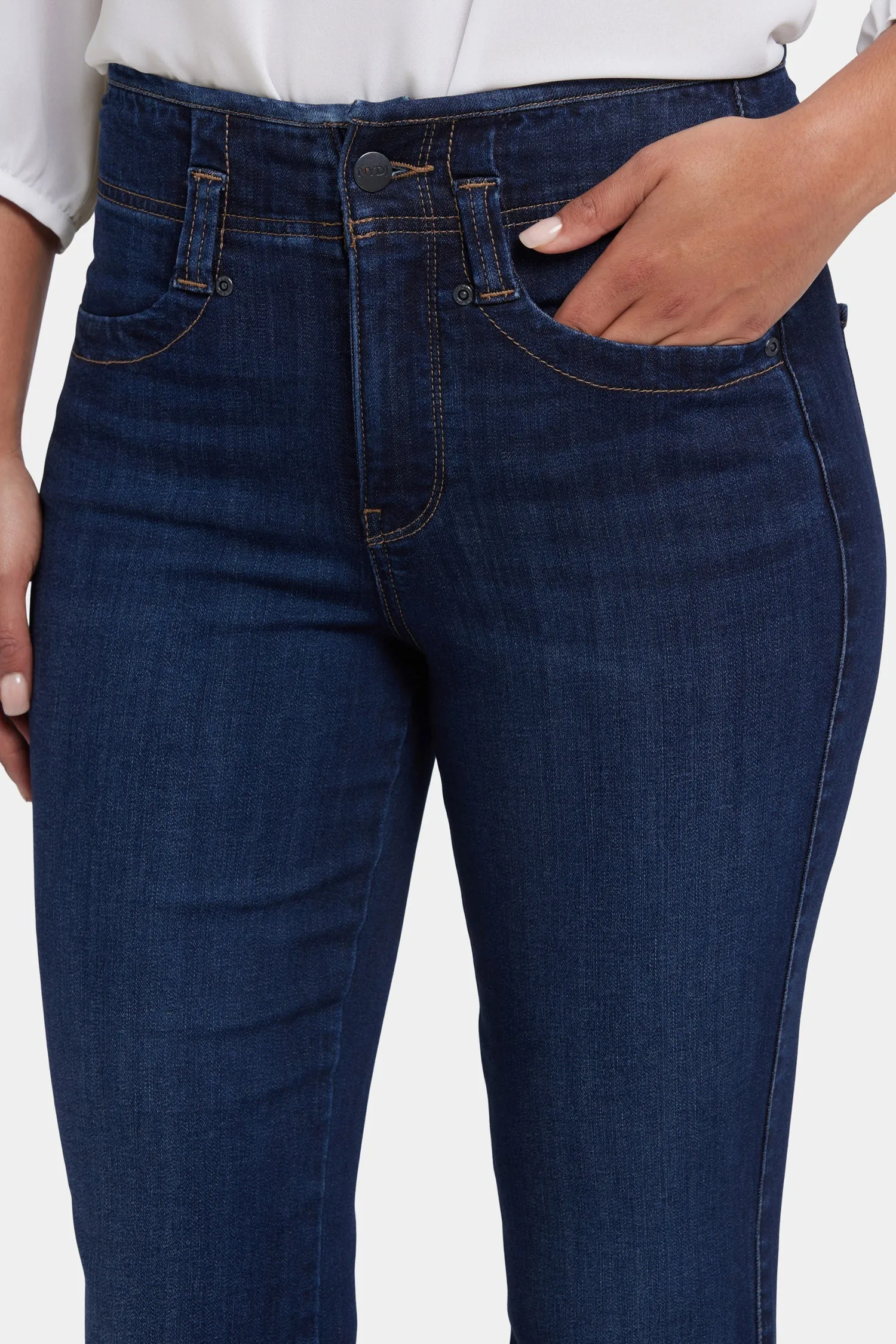 Marilyn Straight Jeans - Northbridge