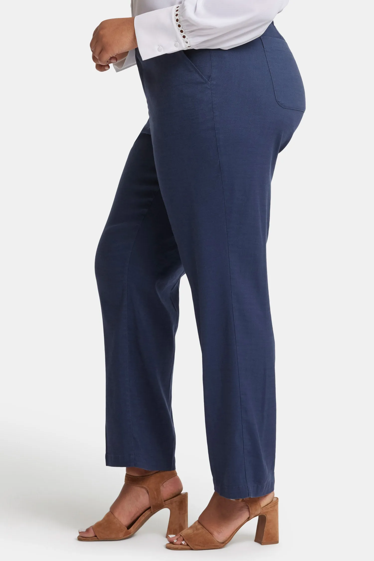 Marilyn Straight Pants In Plus Size - Oxford Navy